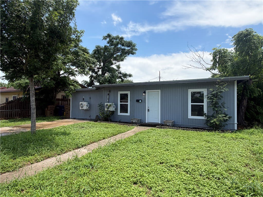 4942 Anthony Street – photo 2