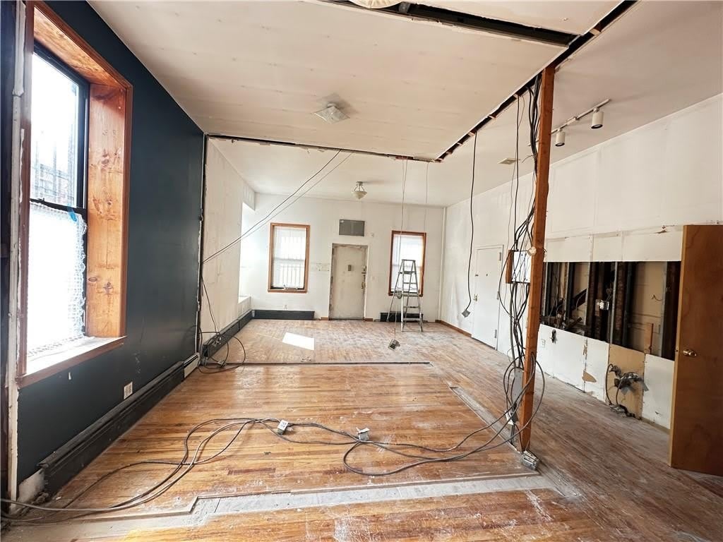 364 Hooper Street – photo 4