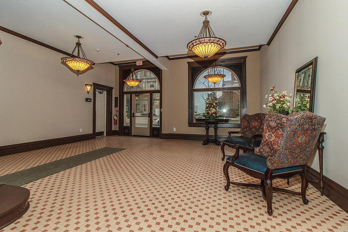102 East Main Street – photo 2