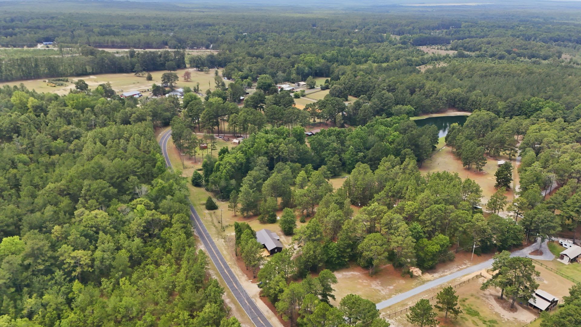 Total Renovation On One Private Acre A Truly One Of A Kind Rental – photo 4