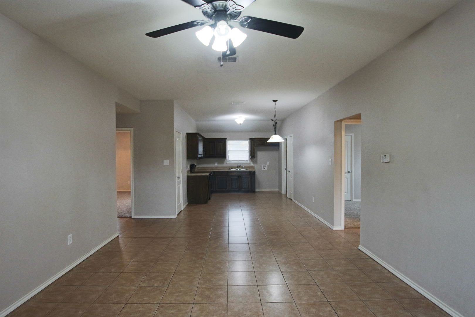 Available 3 Bedroom Duplex in Lindale! – photo 3