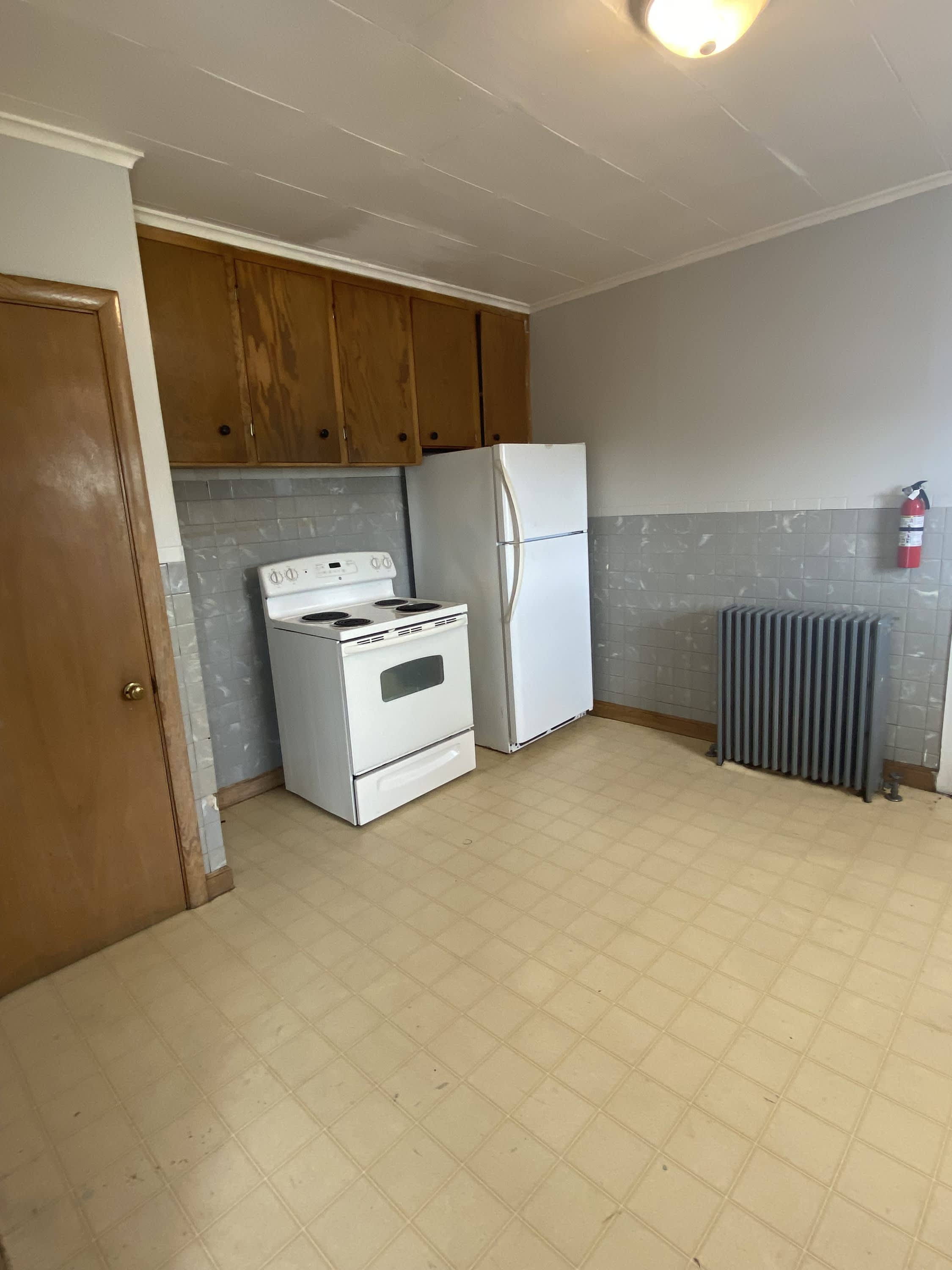 139 Webber Ave. #3 – photo 2