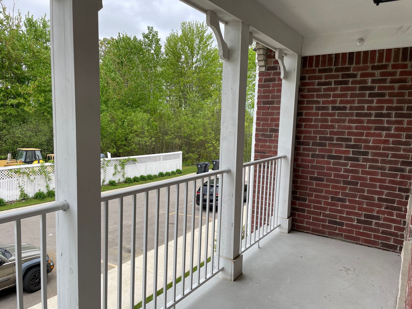 Shelby Township-2 Bedrooms, 2-Baths, Attached garage. Immediate possession! – photo 5