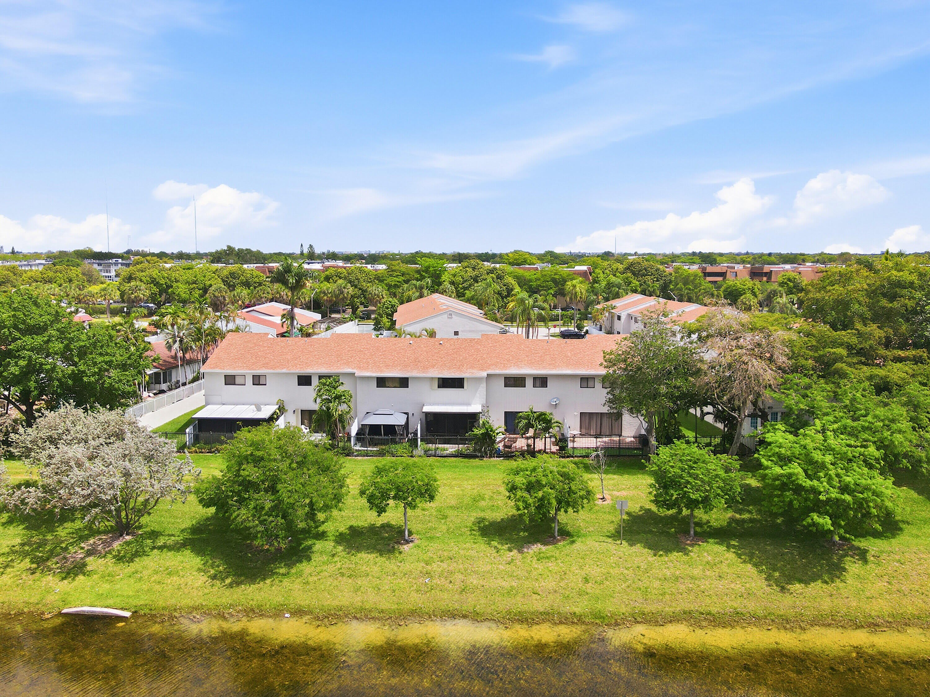 644 NE 195th Street – photo 2