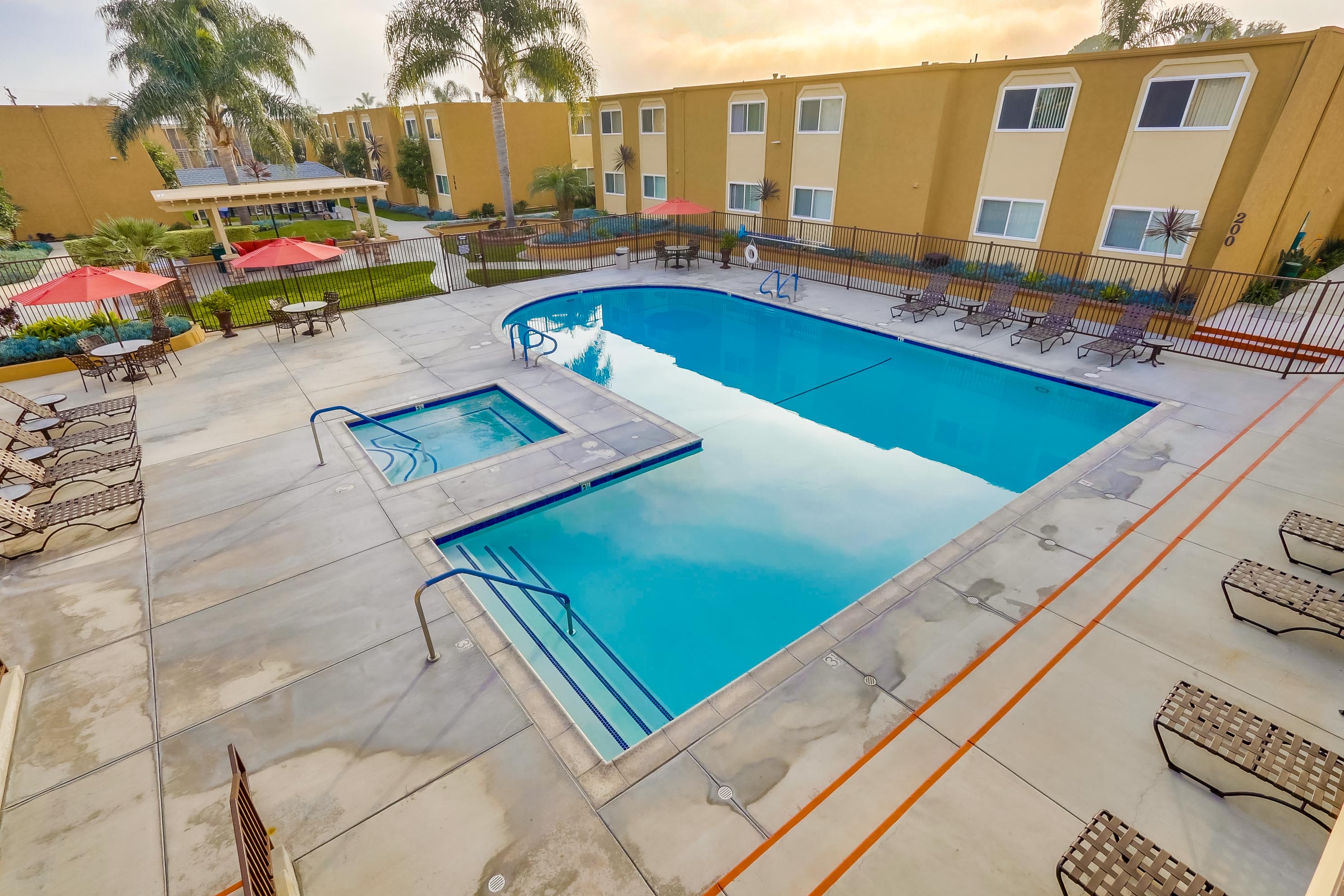 Whiffle Tree Apartment Homes – photo 1