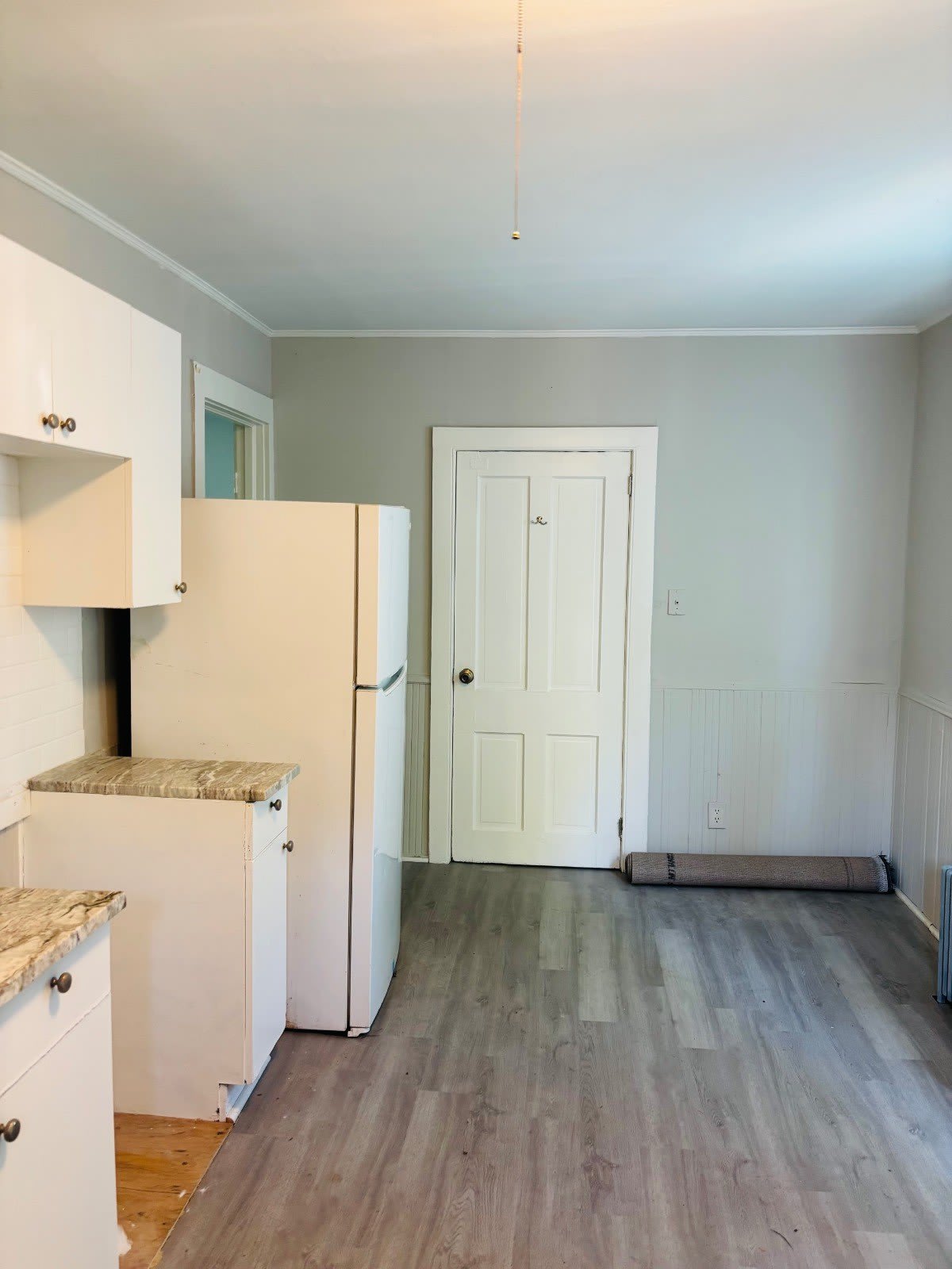 232 Glen cove Av – photo 4