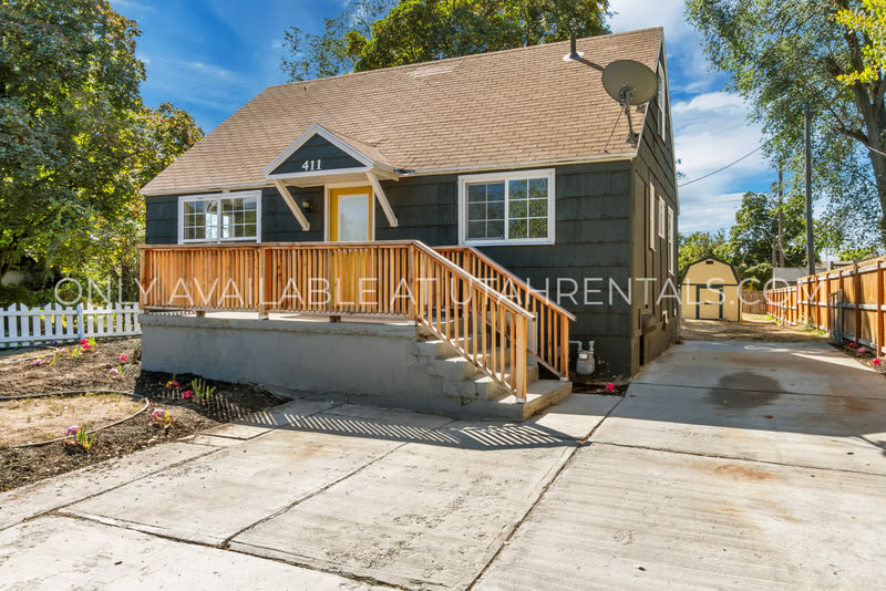 411 W Main St – photo 2