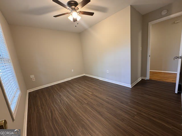 1142 Windsor Street SW – photo 5