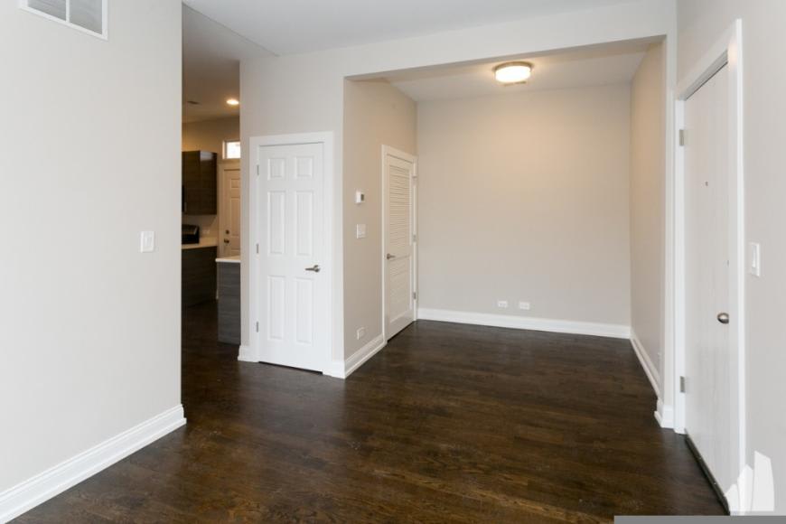 2943 W Diversey Ave – photo 5