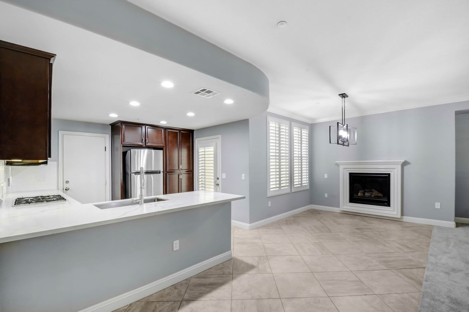 Coming Soon! Your Perfect 2 Bedroom, 2 Bathroom, Chino Hills Condominium for Lease! – photo 4