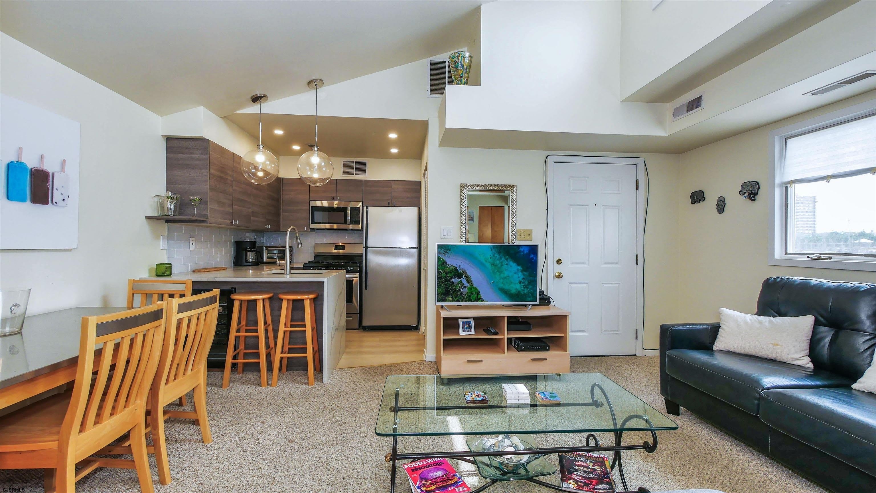 6 N Adams – photo 2