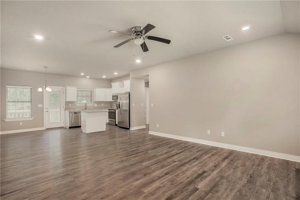3 Plymouth Ln – photo 2