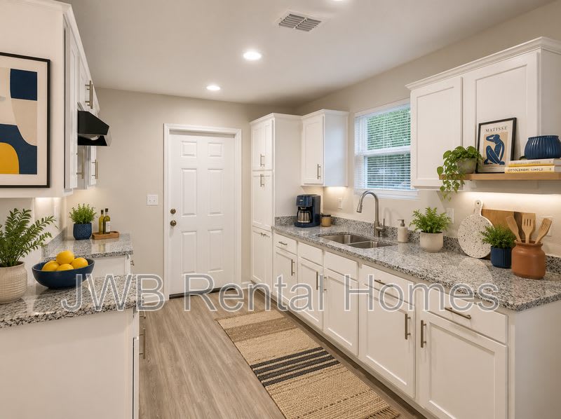 1427 23rd St W – photo 3