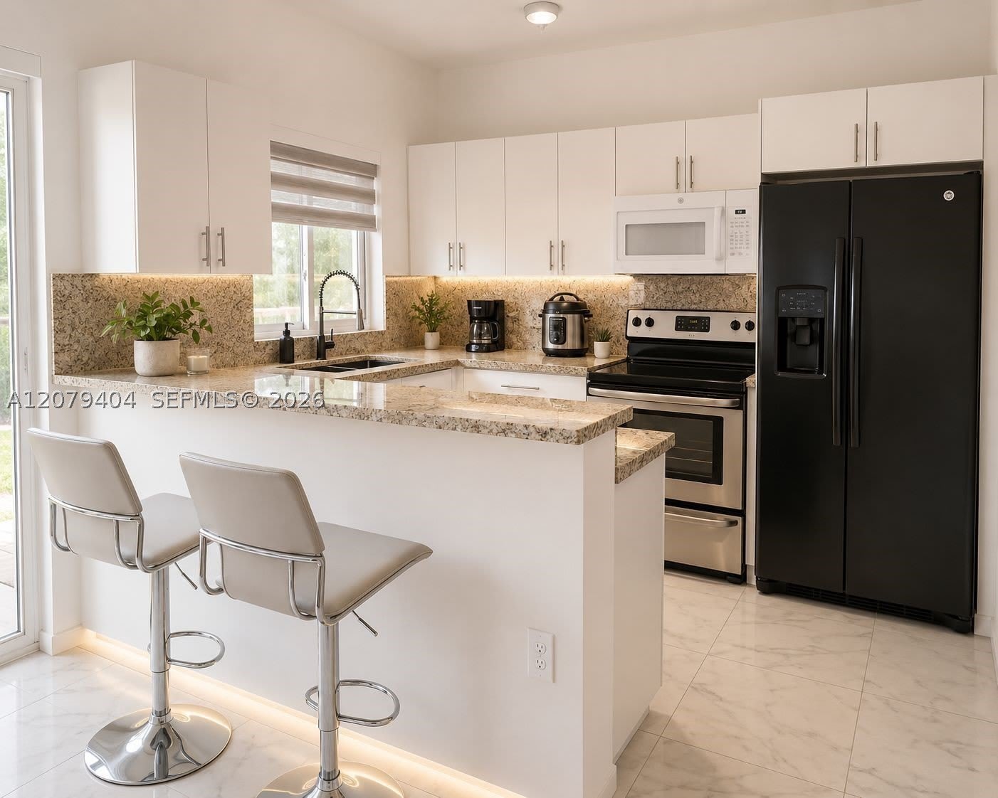 8880 SW 25th St – photo 2