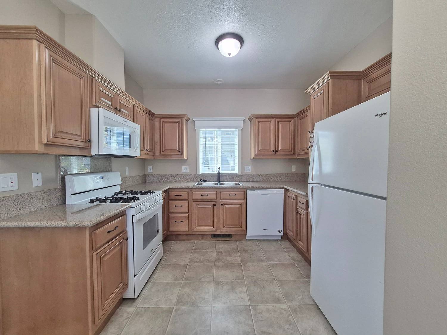 1054 Mountain Shadows Blvd – photo 1