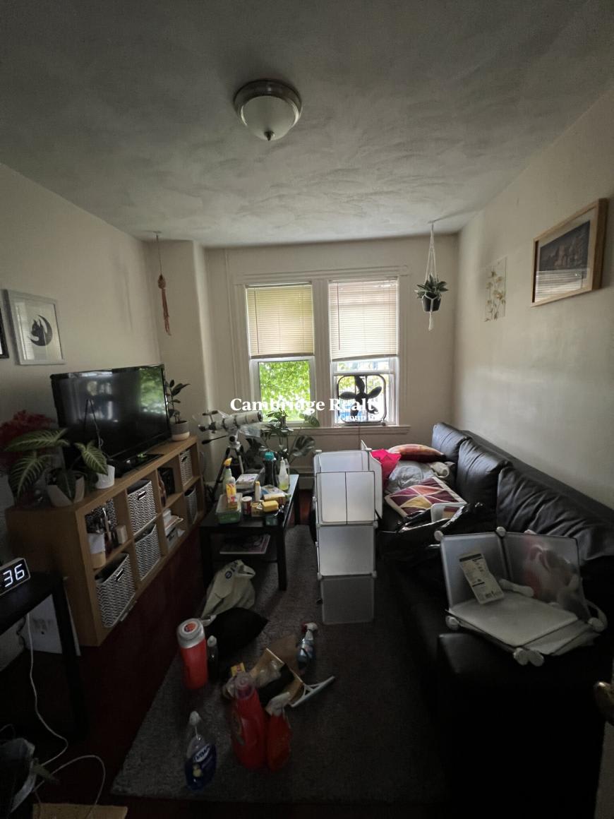 6 Bedford St. – photo 3