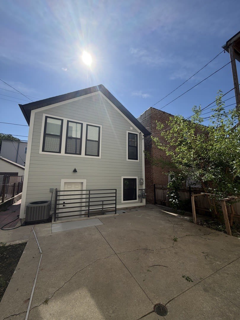 3351 S Union Avenue – photo 1
