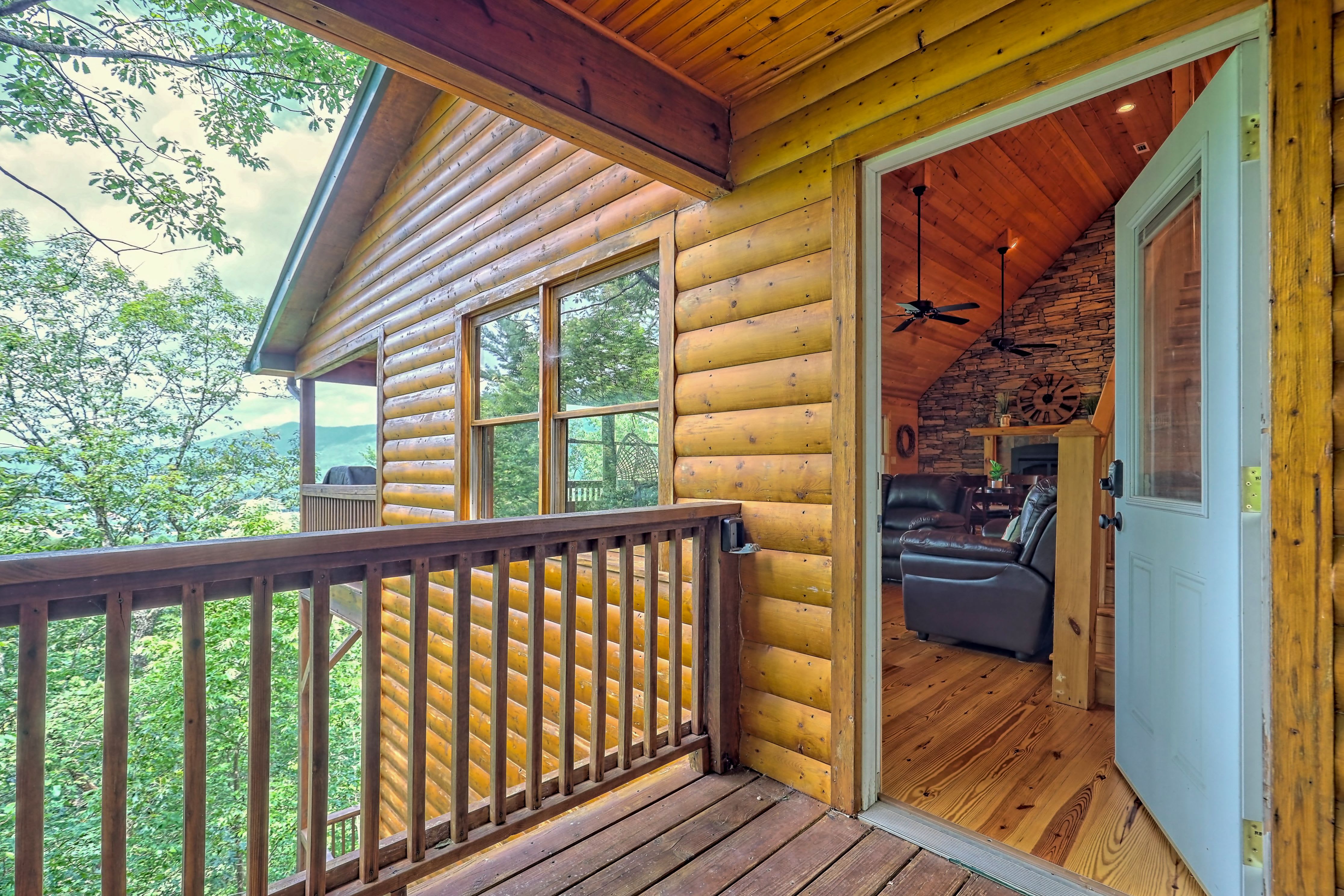 672 Screamer Dr – photo 2