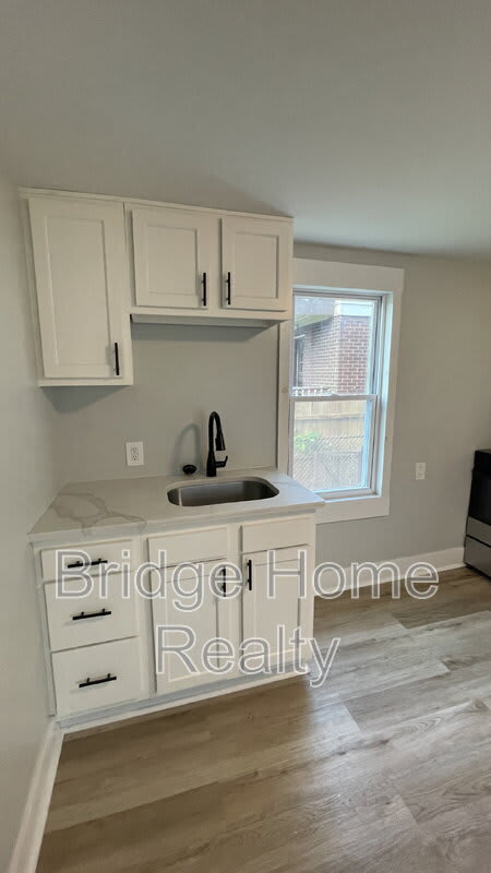 7526 Dickson Street – photo 4