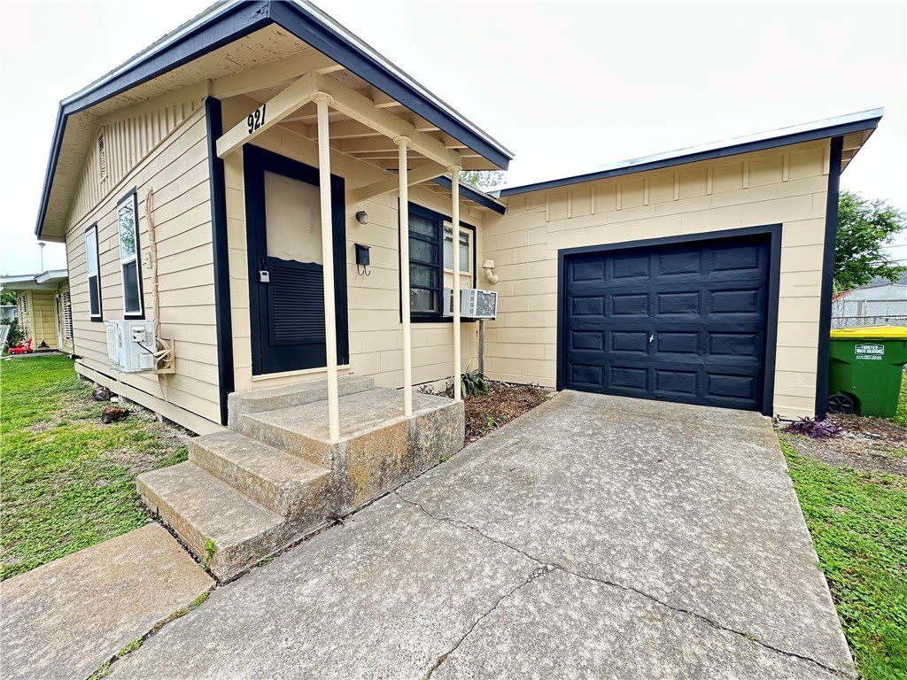 921 Oak Street – photo 3