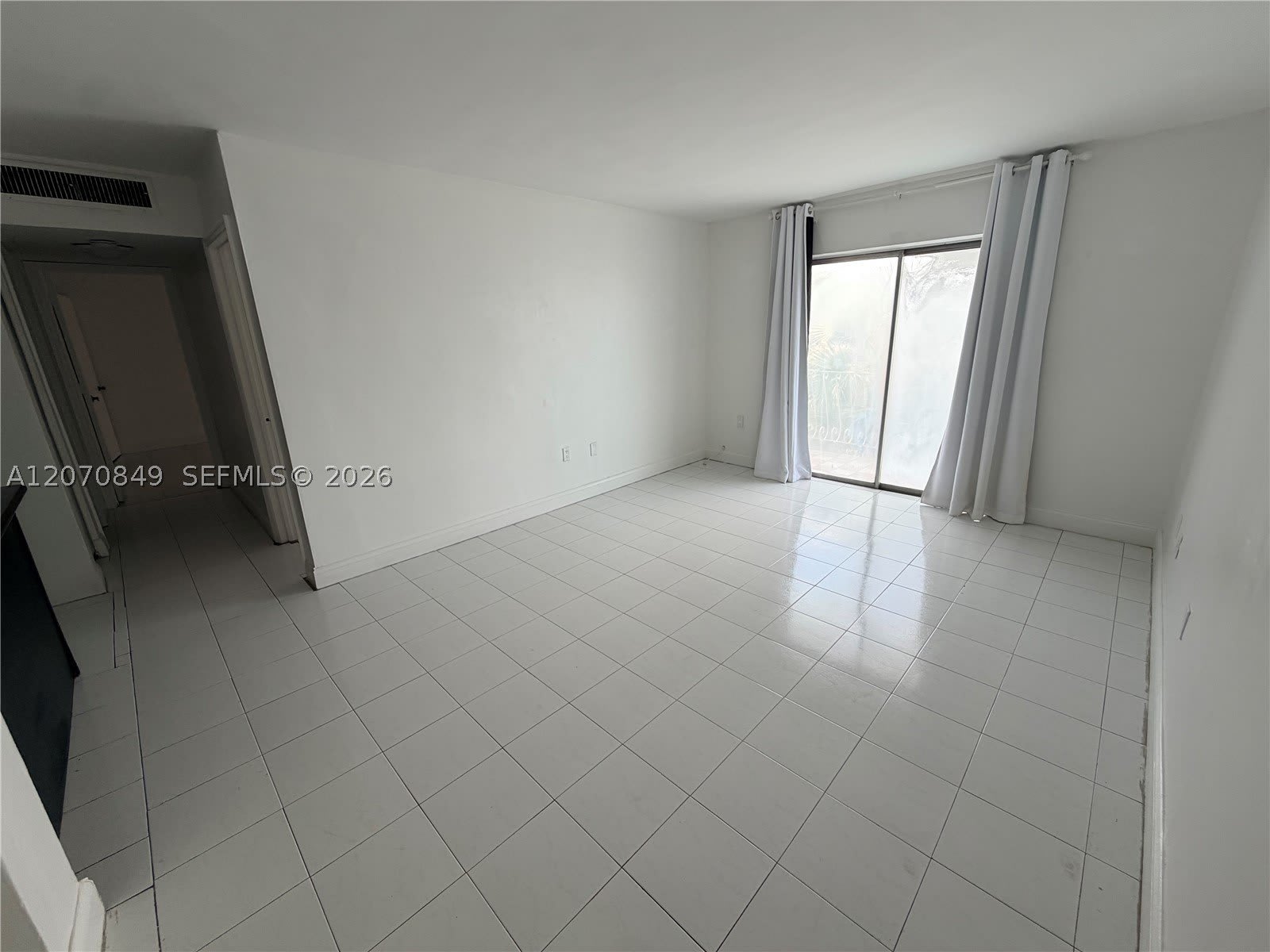 4301 Nw S Tamiami Canal Dr – photo 4