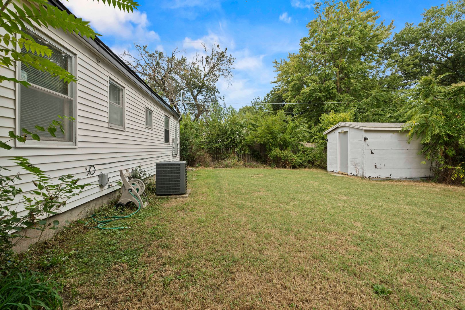 1616 E Funston Updated Move In Ready – photo 2