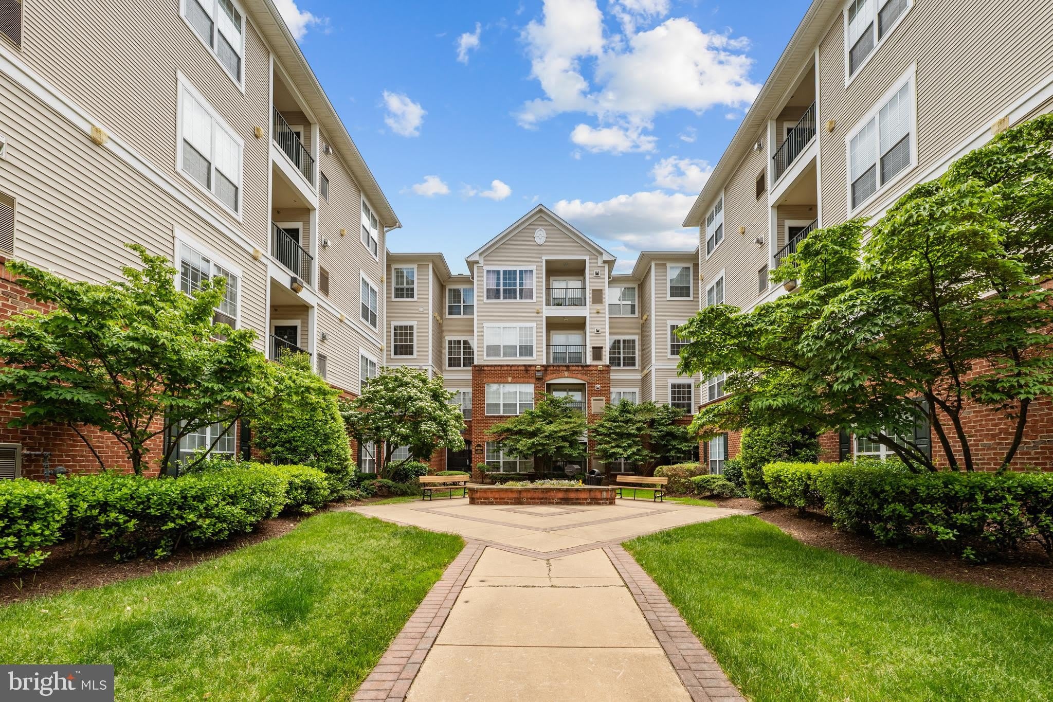 4862 Eisenhower Avenue – photo 1