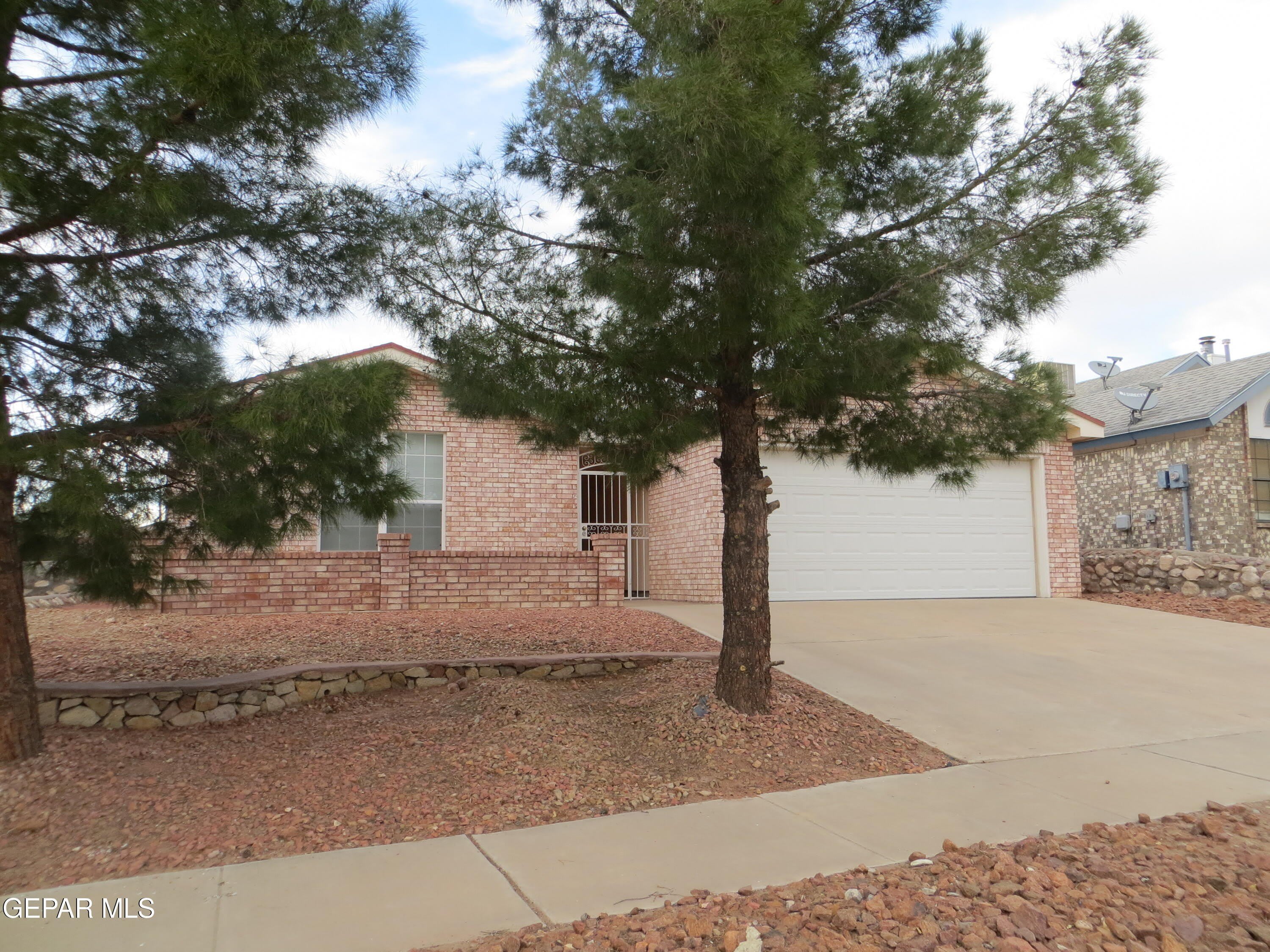 7115 OVAL ROCK Drive – photo 1