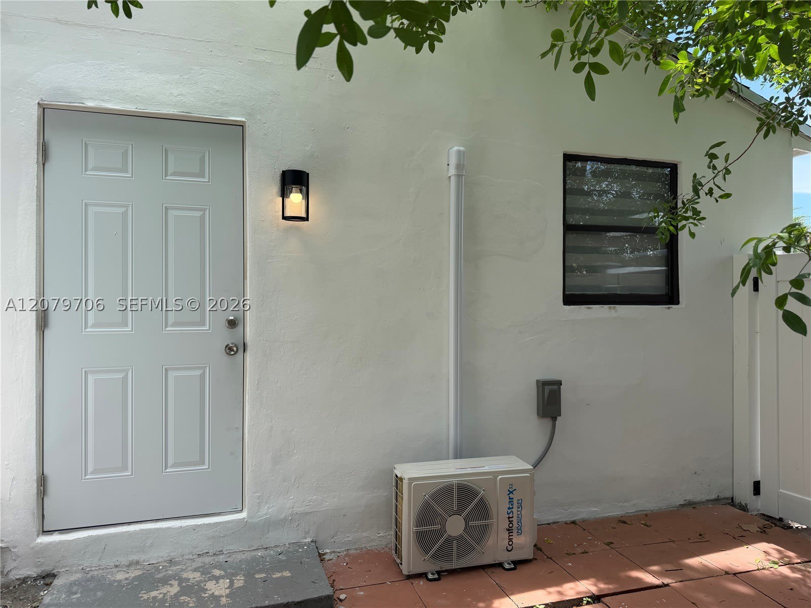 6871 SW 37th St – photo 2
