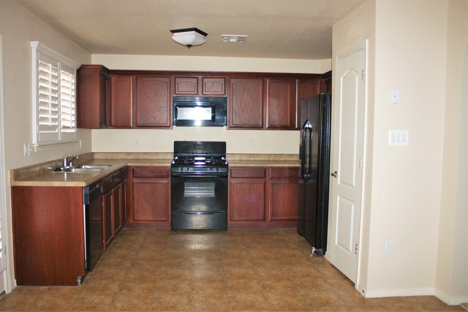Beautiful Eastside Home – photo 3
