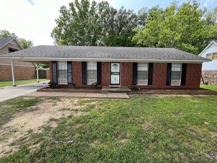 5075 Dianne Drive – photo 1