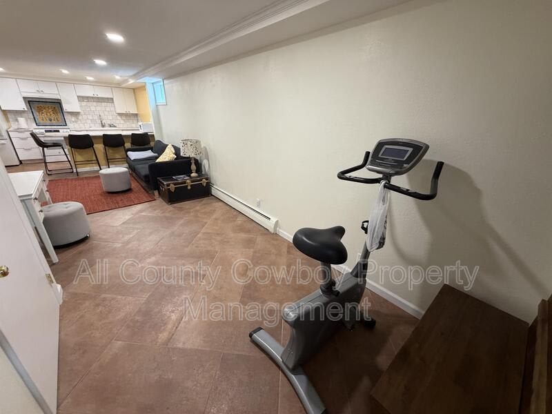 1314 Canby St – photo 4