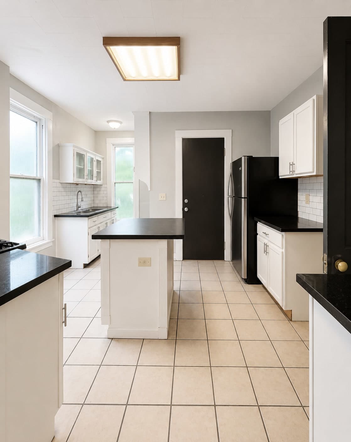 490 Linwood AvenueUnit 1 (Lower) – photo 2