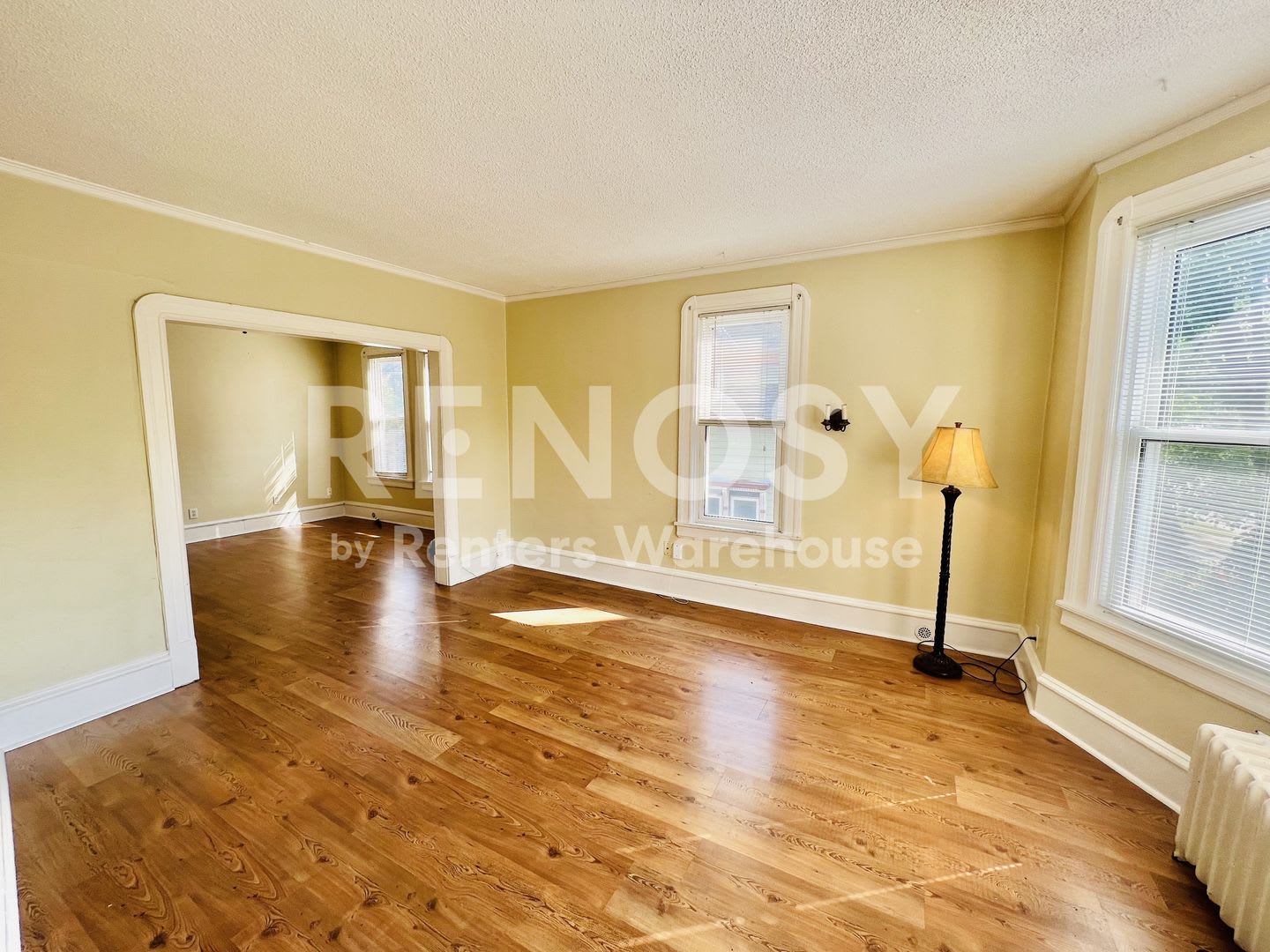 Spacious Upper-Level Duplex in the Heart of South Minneapolis. – photo 3