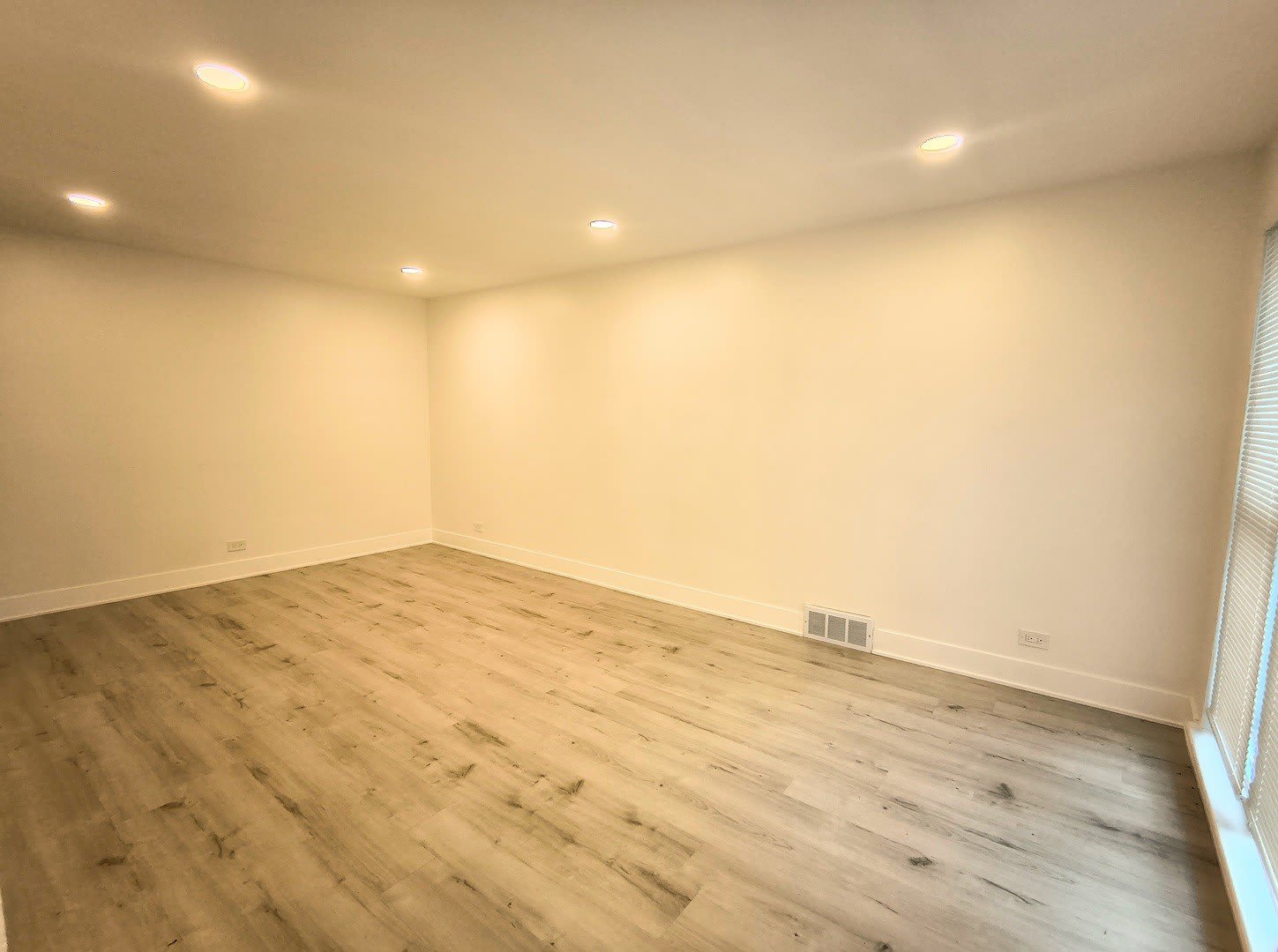 2934 W 103rd Street – photo 5
