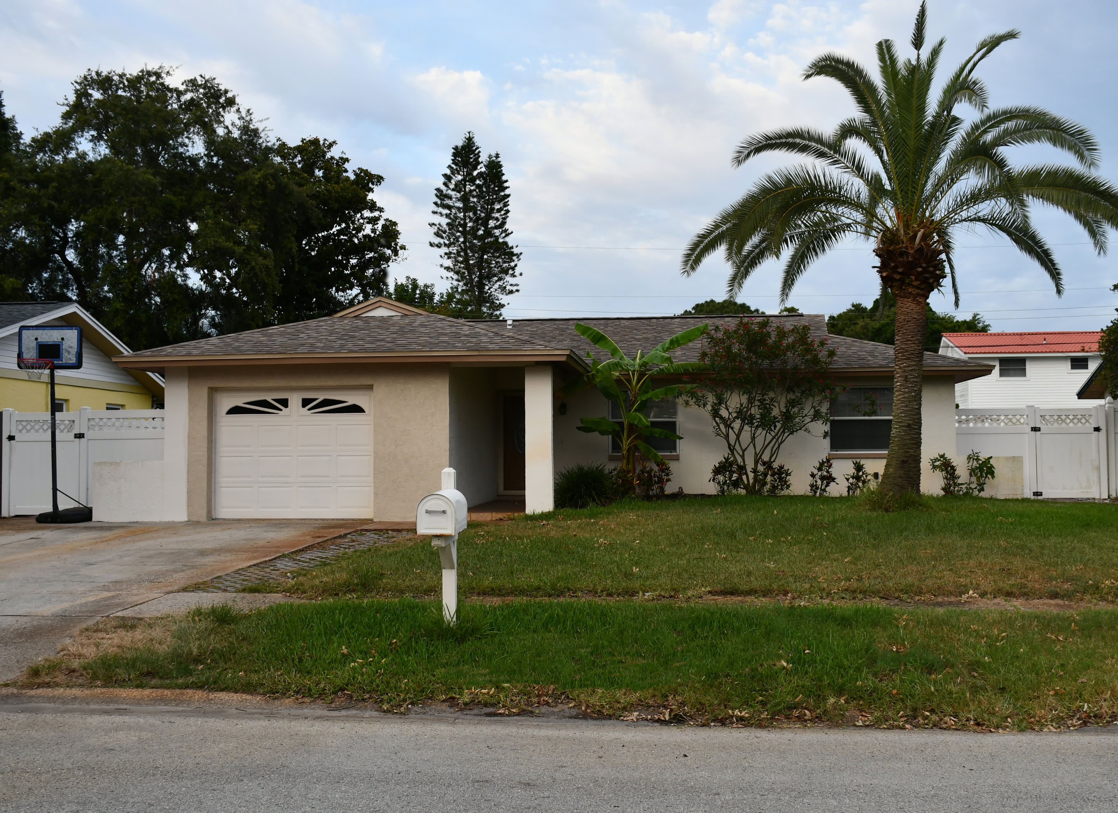 8261 129th Street North – photo 3
