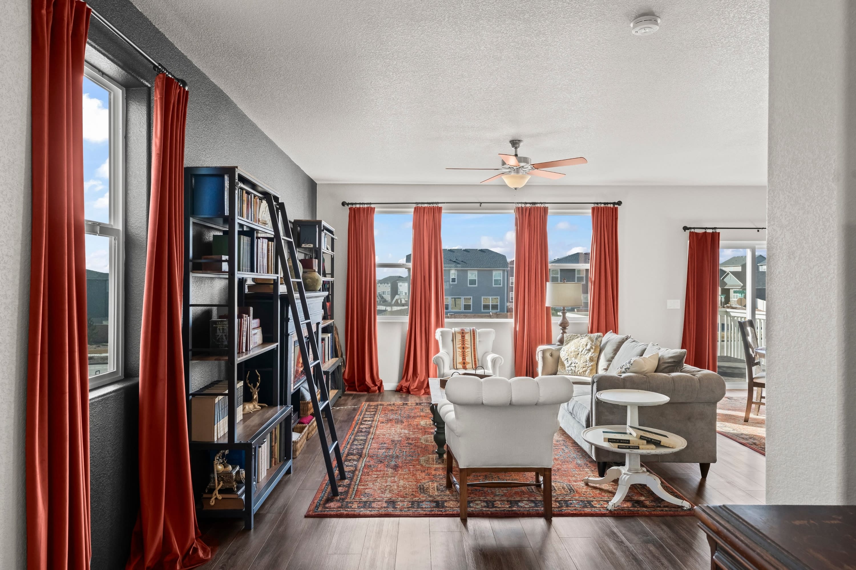 5204 Roundhouse Drive – photo 3