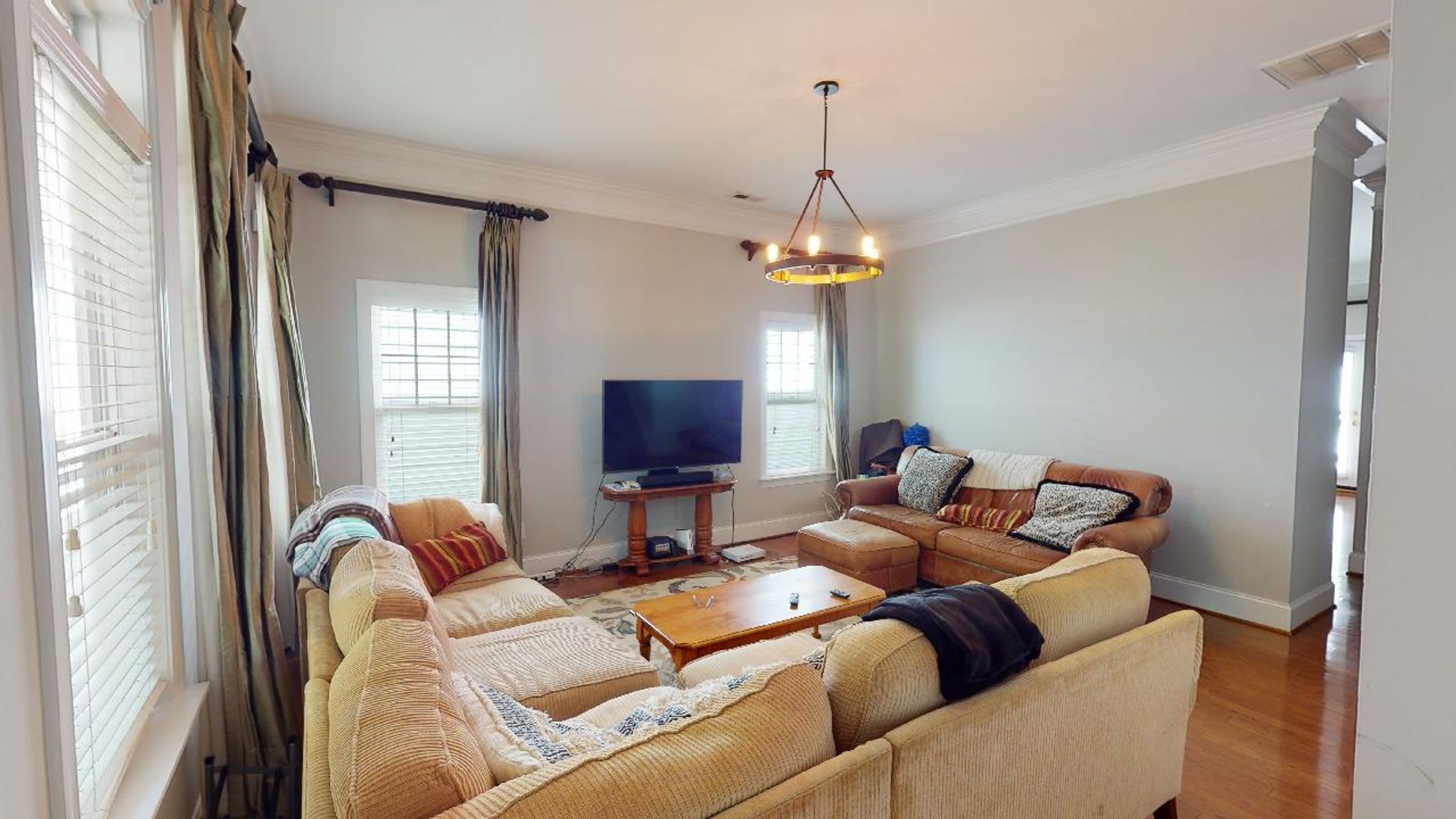 1737 Lela Ave – photo 4