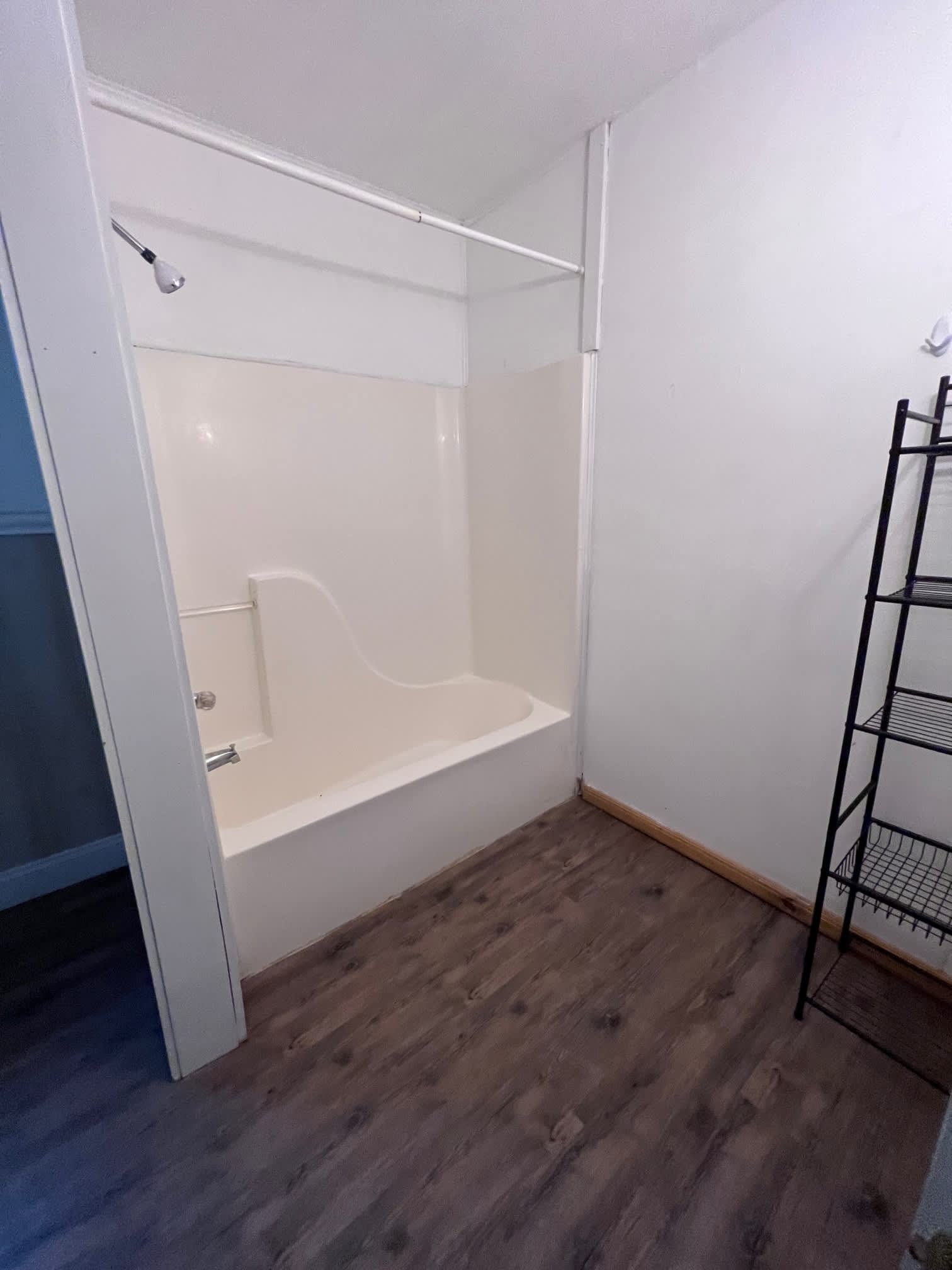 148 West Schuyler Street – photo 3