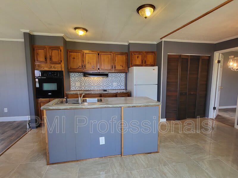 925 Cranor Rd – photo 2