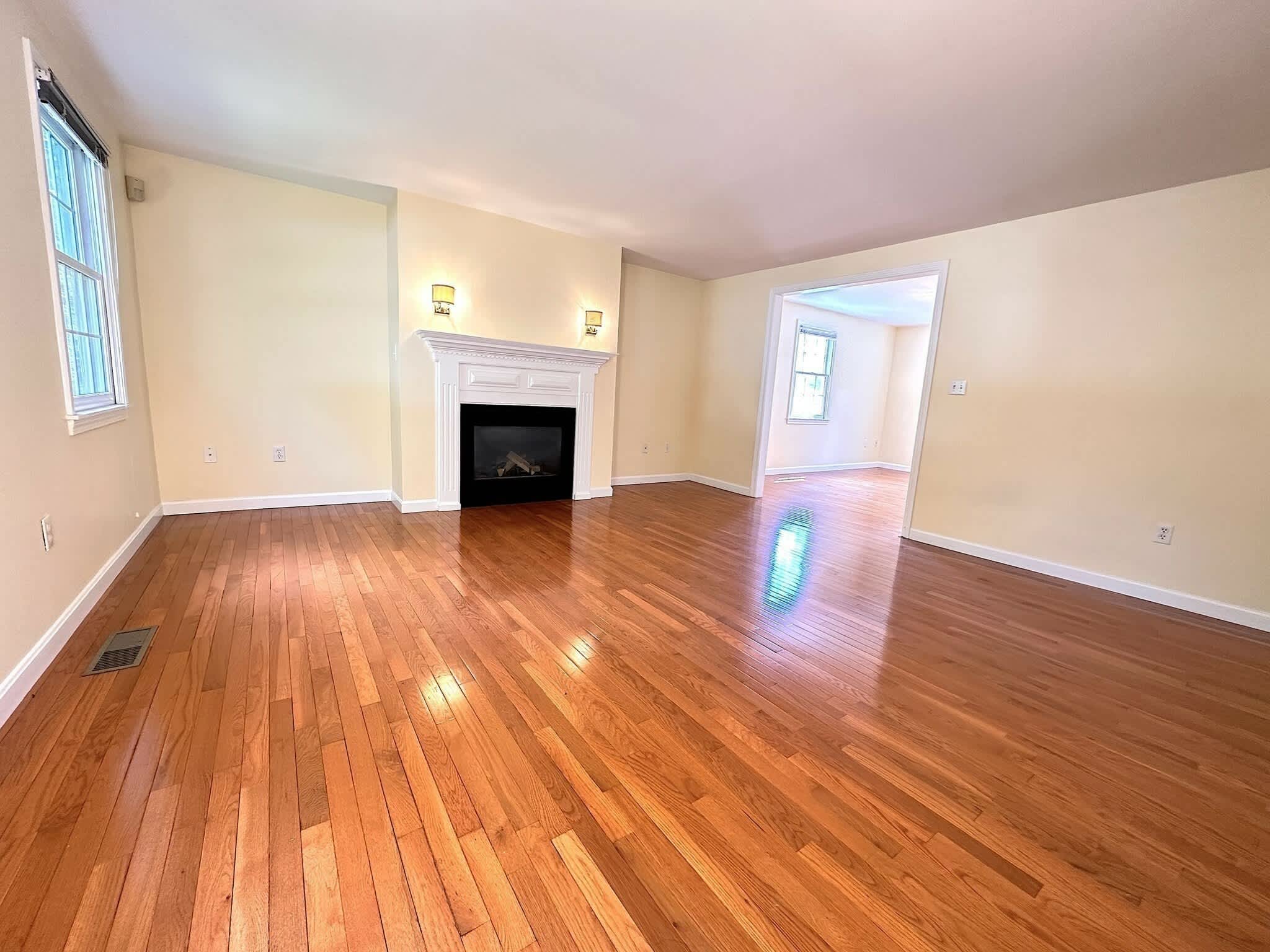 322 Lowell Street – photo 5