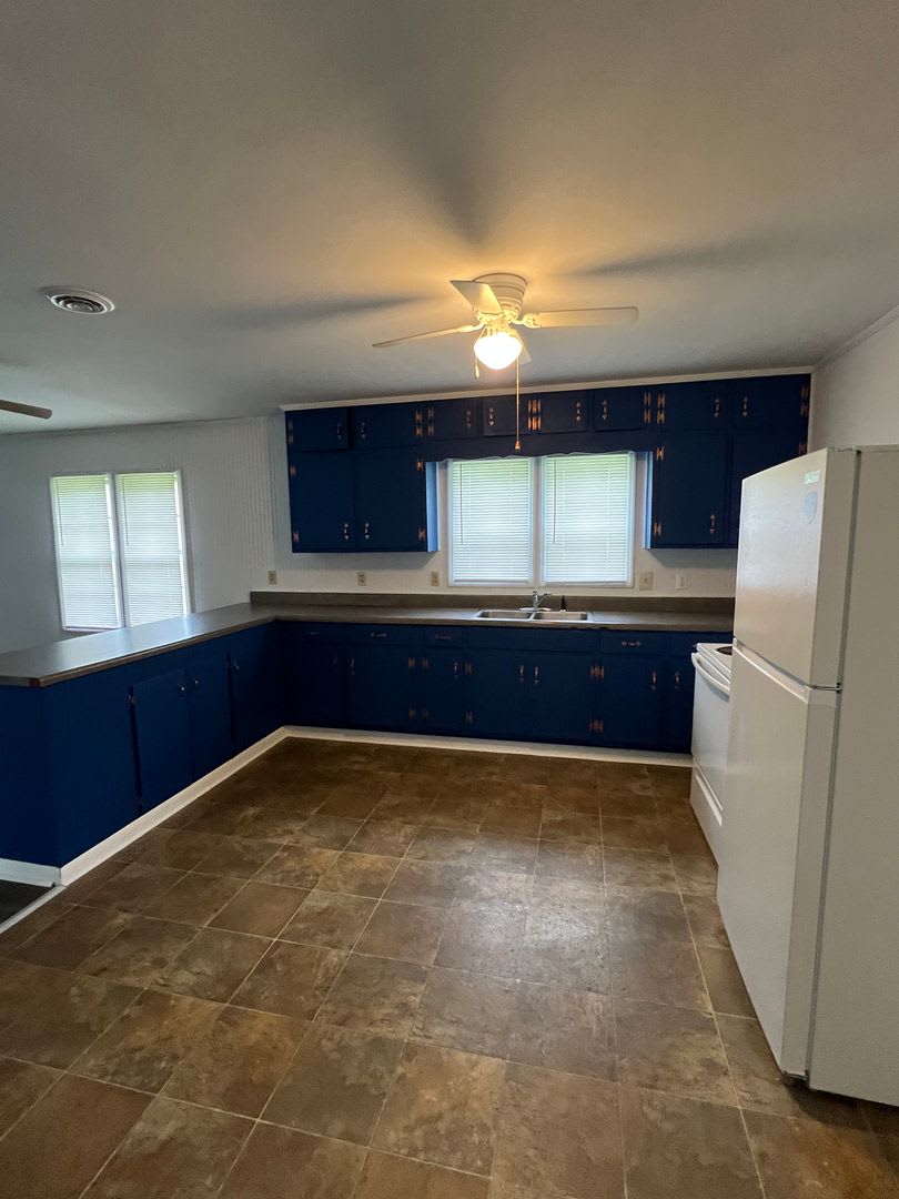 3 Bedroom 1 Bath Arab City Schools – photo 4