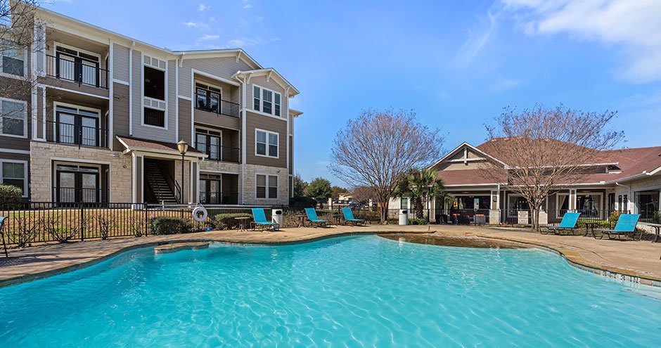 Parkway Grande Apartment Homes – photo 3