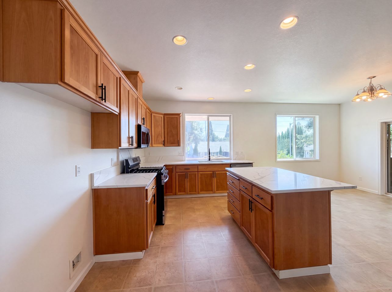 19014 Sw Jessica Way – photo 5