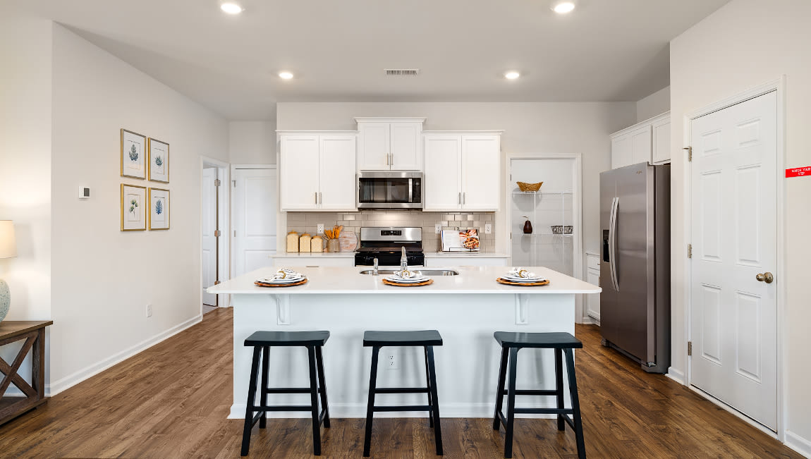 1330 37th Avenue Lane Northeast – photo 4
