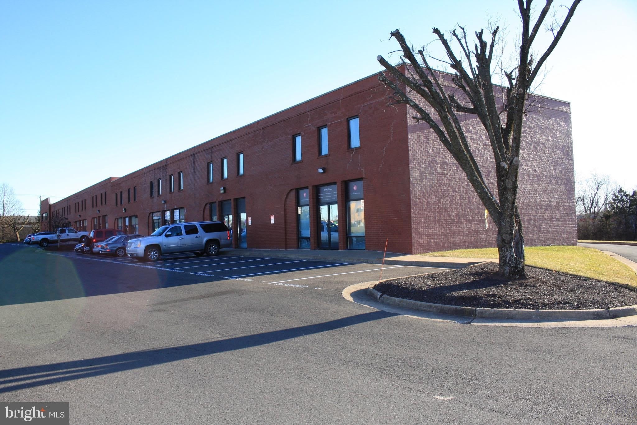 101 EXECUTIVE Drive – photo 2
