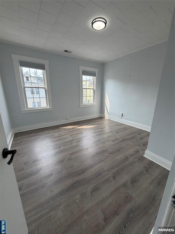 10 Edison Place – photo 2