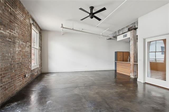 900 S PETERS Street – photo 2