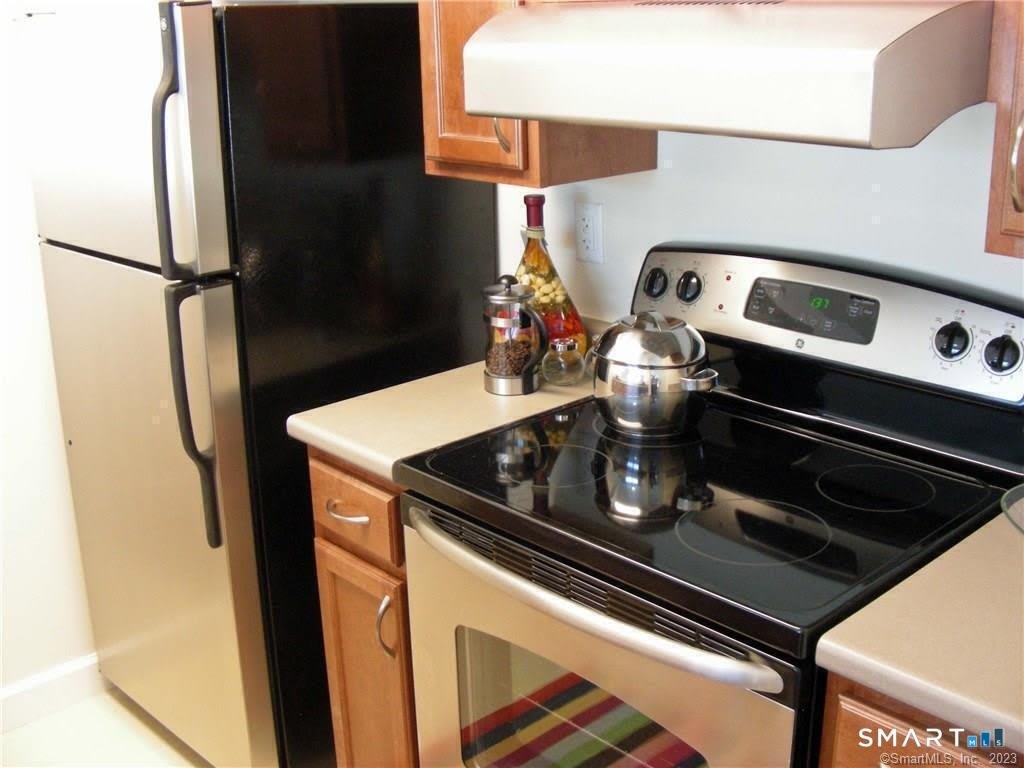 4 Westwood Drive – photo 4