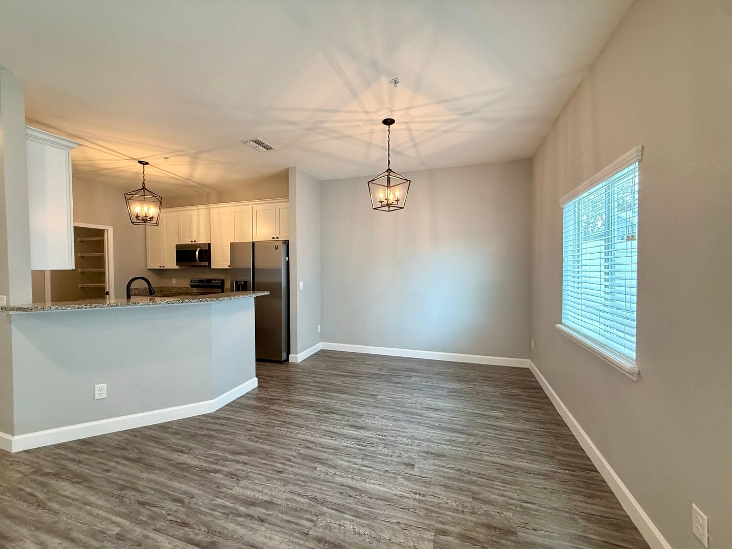 Modern 2-Bedroom Townhome with Dual Suites in Beautiful Winter Haven! – photo 5